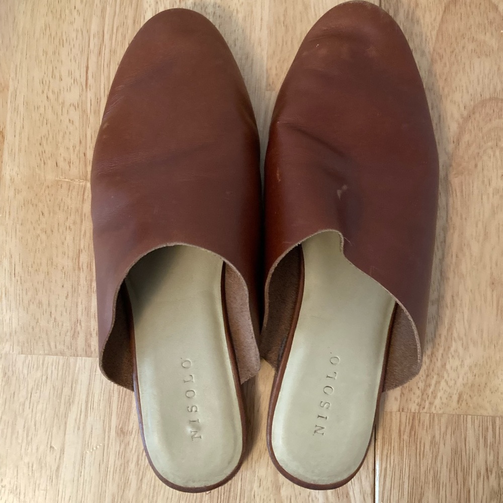 Nisolo Lima Slip-On in Brandy -Size 8